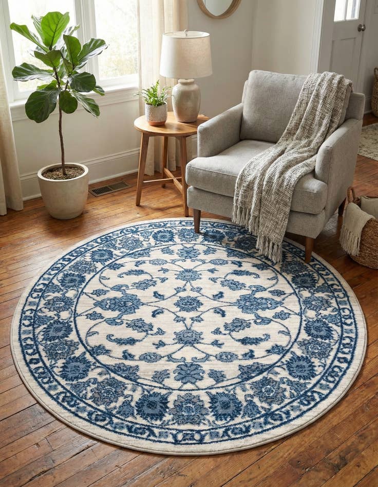 Detail image of 5' x 5' Boston Round Rug