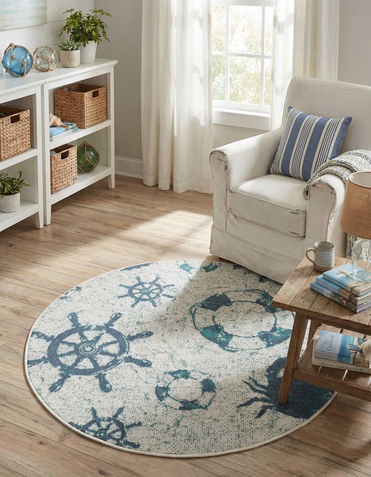 Detail image of 4' x 4'  Washable Coastal Indoor / Outdoor Round Rug