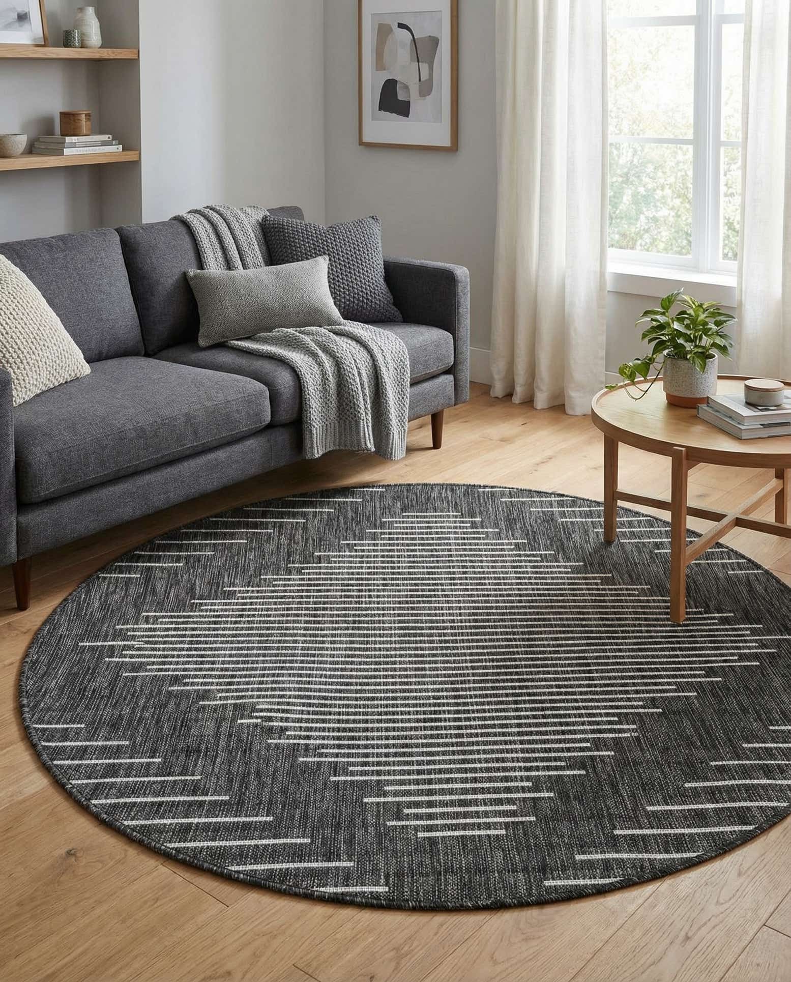 5' 3 x 5' 3 Easy-Clean Modern Indoor / Outdoor Round Rug