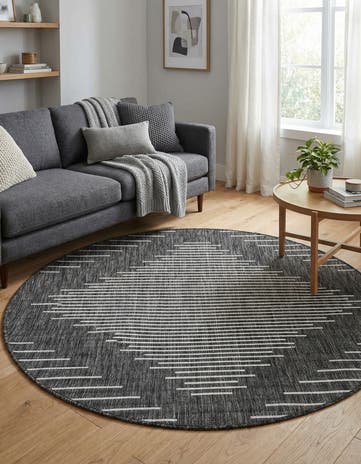 5' 3 x 5' 3 Easy-Clean Modern Indoor / Outdoor Round Rug