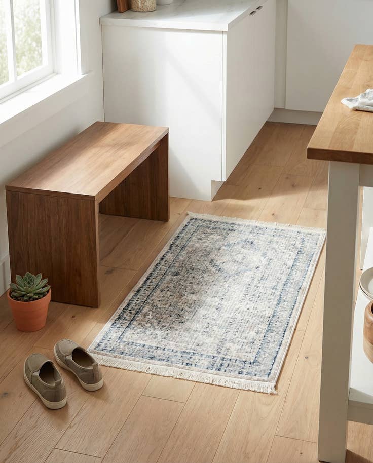 Detail image of 2' 2 x 3' Noble Rug