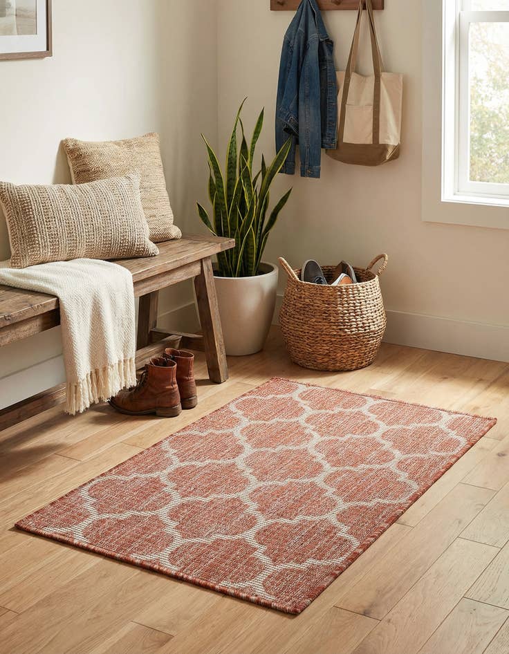 Detail image of 2' x 3' 1 Washable Lattice Indoor / Outdoor Rug
