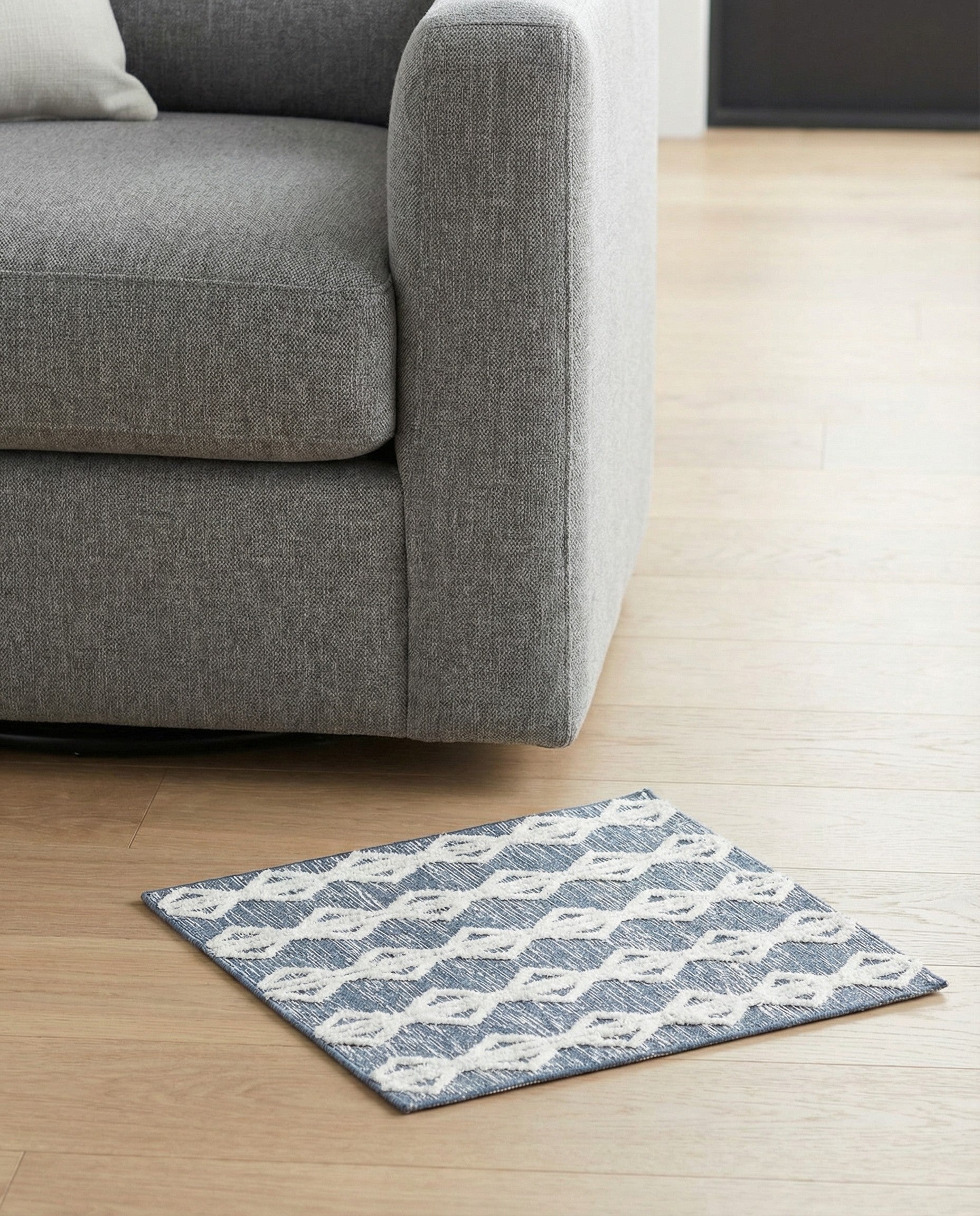 1' 4 x 1' 4 Sabrina Soto Casa Palma Sample Rug