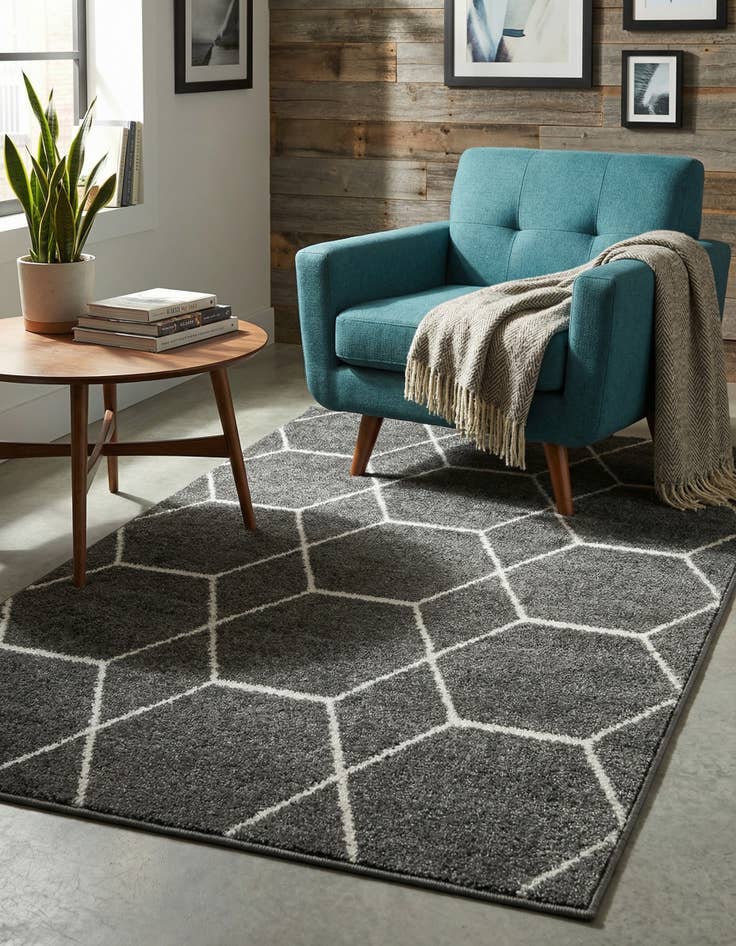 Detail image of 3' x 5' 3 Lattice Frieze Rug