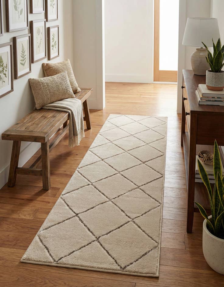 Detail image of 2' x 6' Vogue Geo Runner Rug