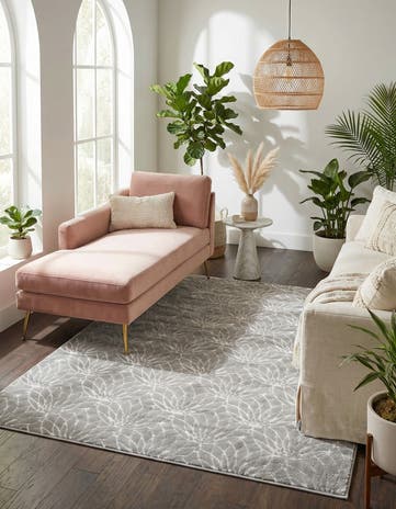 7' 10 x 10' Marilyn Monroe™ Glam Dahlia Rug