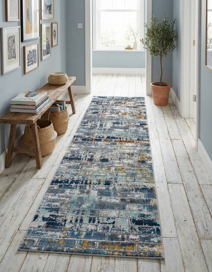 Detail image of 2' 7 x 9' 10 Malibu Runner Rug