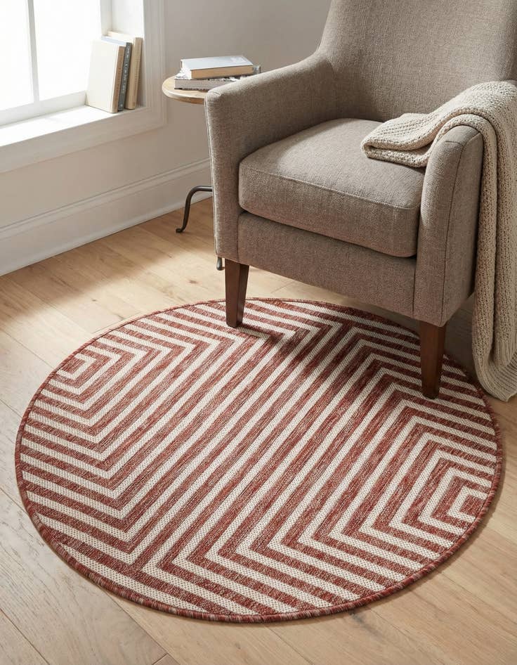 Detail image of 3' x 3'  Washable Modern Indoor / Outdoor Round Rug