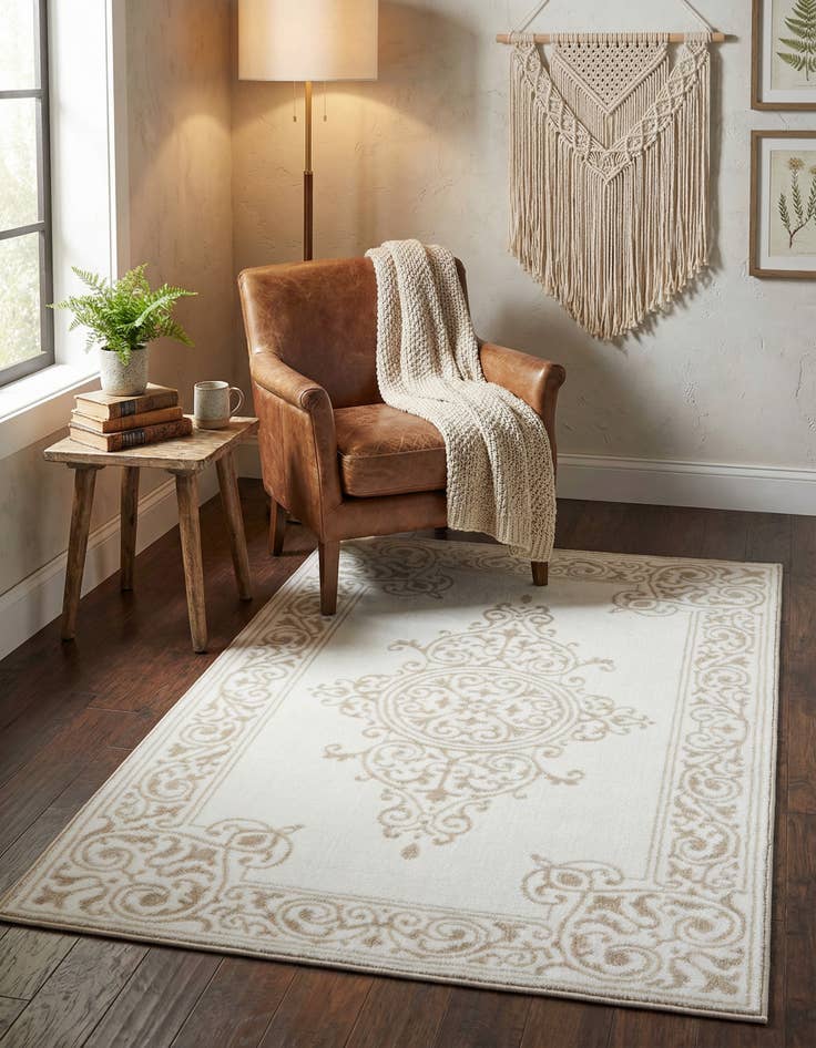 Detail image of 3' 3 x 5' Hermitage Rug