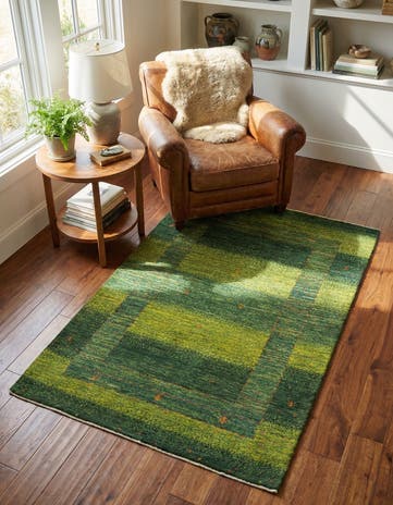 2' 7 x 4' 3 Kashkuli Wool Rug