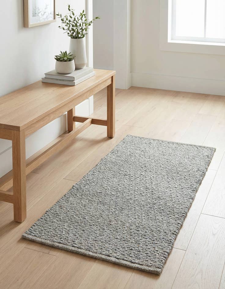 Detail image of 2' x 4' 1 Hand Woven Lattice Wool Runner Rug