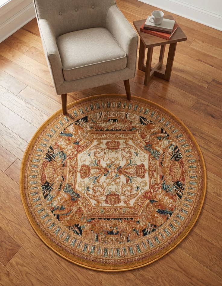 Detail image of 3' 3 x 3' 3  Washable Traditional Indoor / Outdoor Round Rug