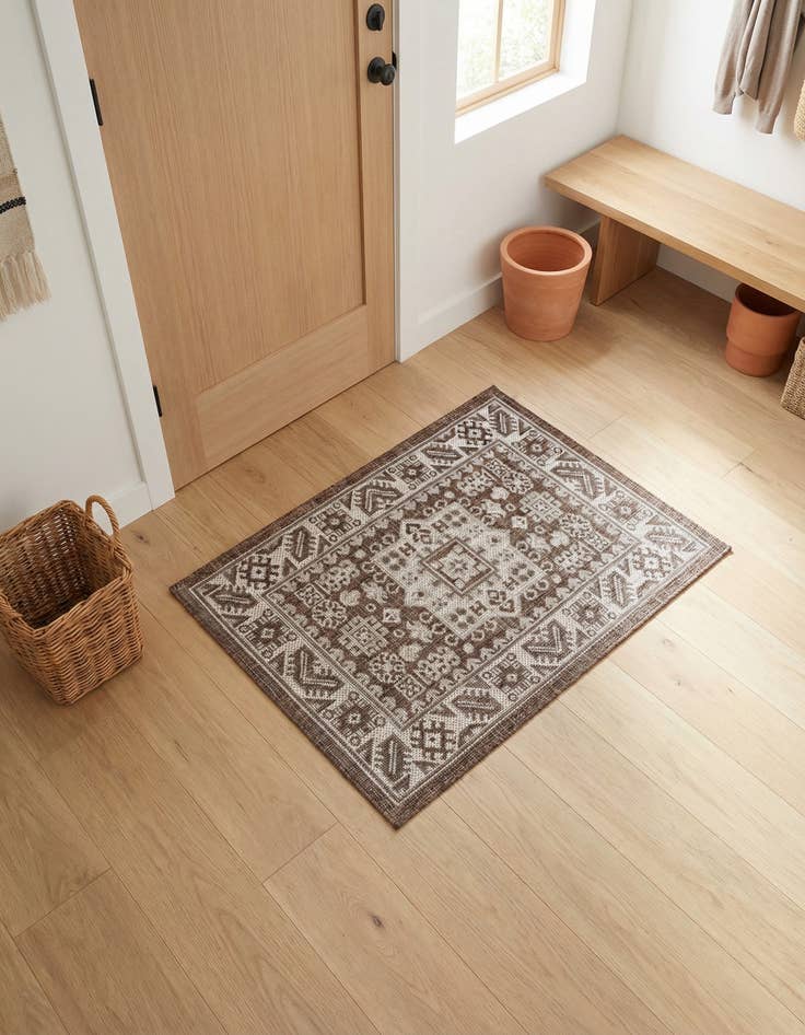 Detail image of 2' x 3' Washable Aztec Indoor / Outdoor Rug