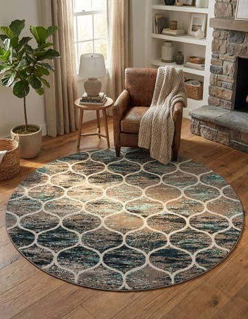7' 10 x 7' 10 Lattice Frieze Round Rug