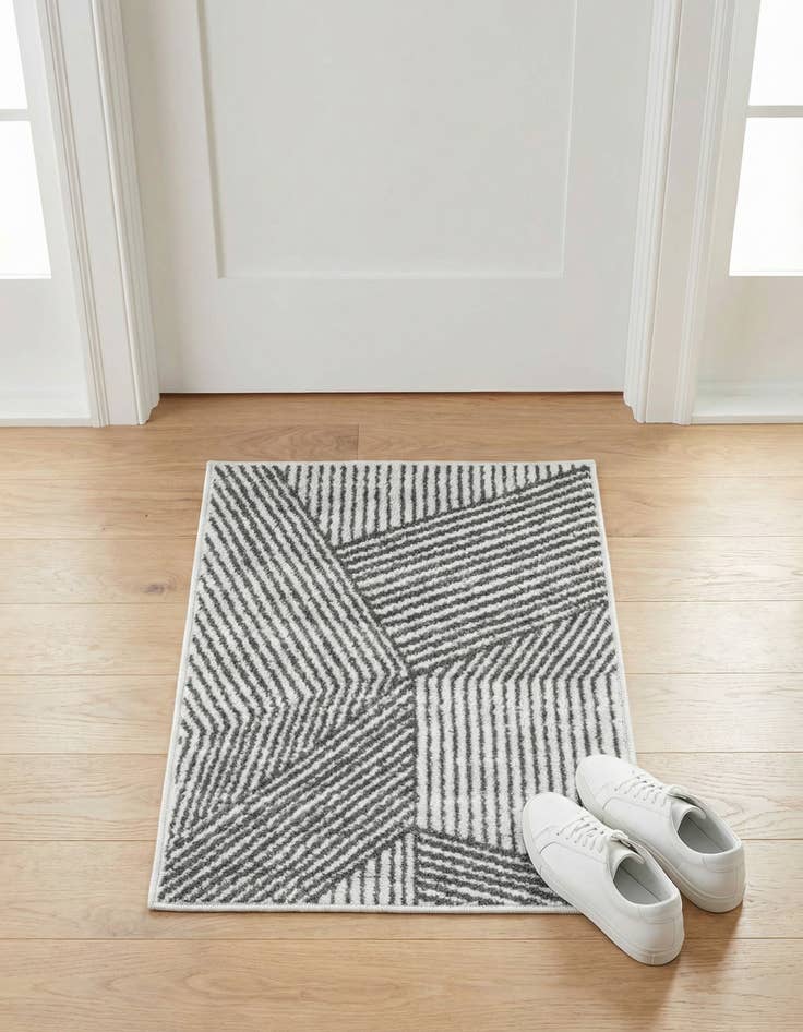 Detail image of 2' x 3' Oslo Rug