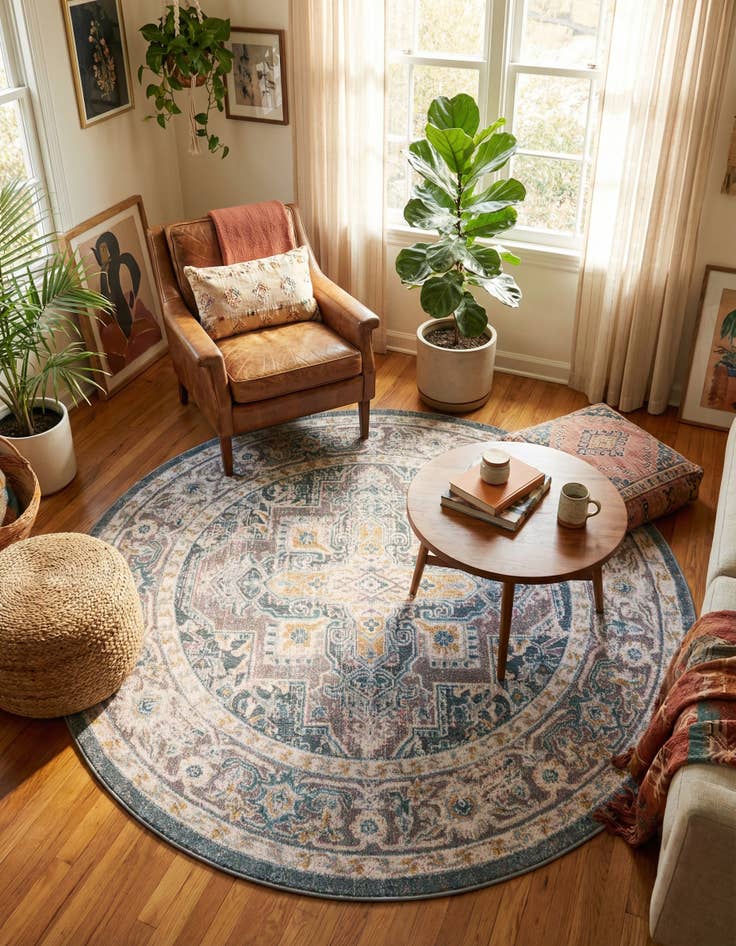 Detail image of 5' 5 x 5' 5 Santiago Round Rug