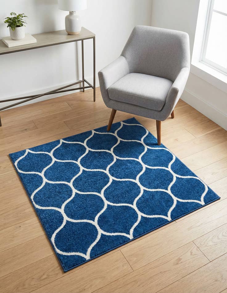 Detail image of 3' x 3' Trellis Frieze Square Rug