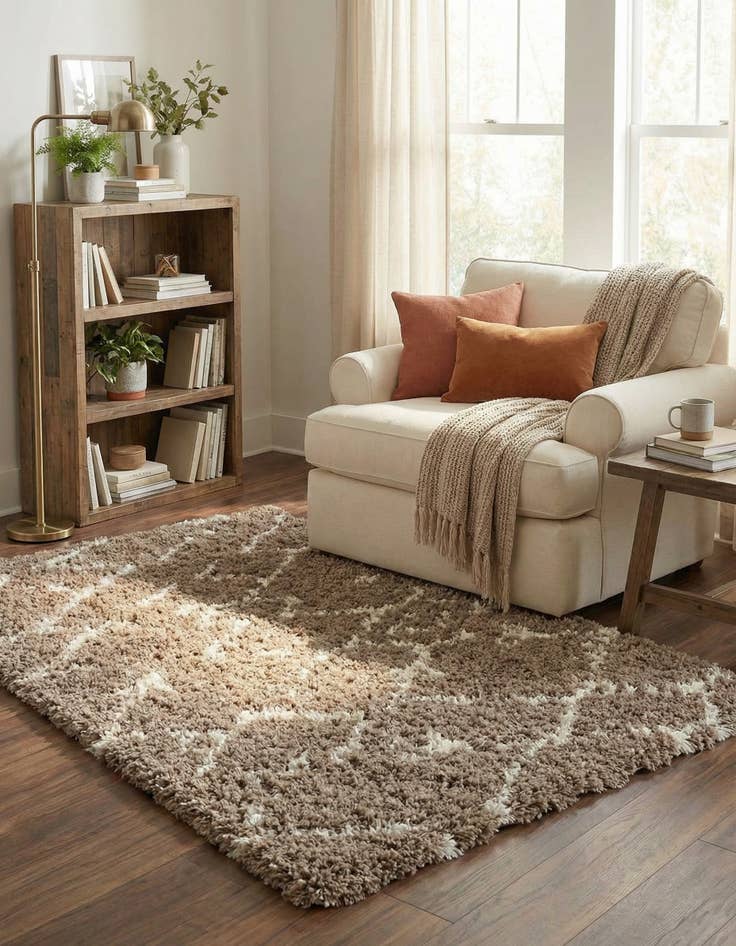 Detail image of 5' x 8' Infinity Shag Rug