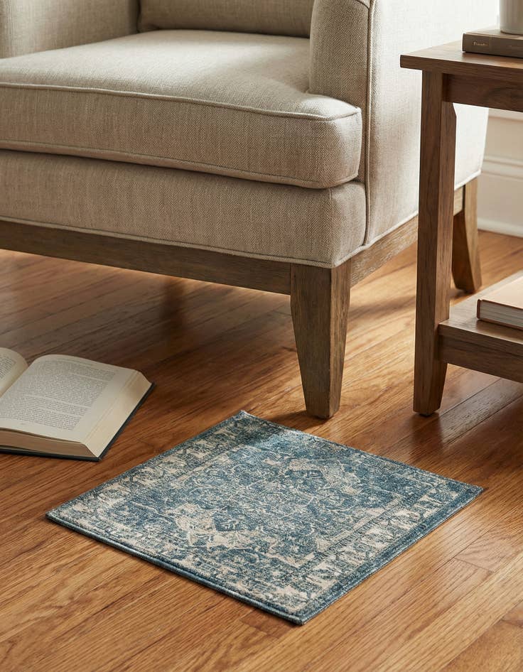 Detail image of 1' 4 x 1' 4 Isabella Sample Rug