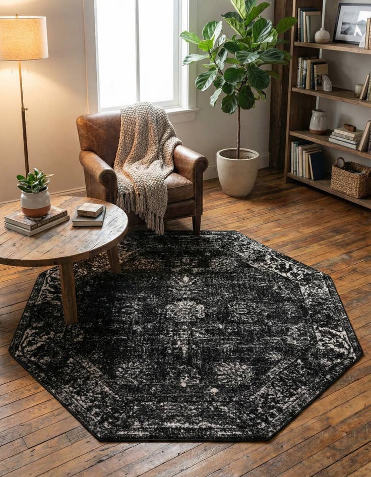 Detail image of 7' 10 x 7' 10 Monaco Octagon Rug