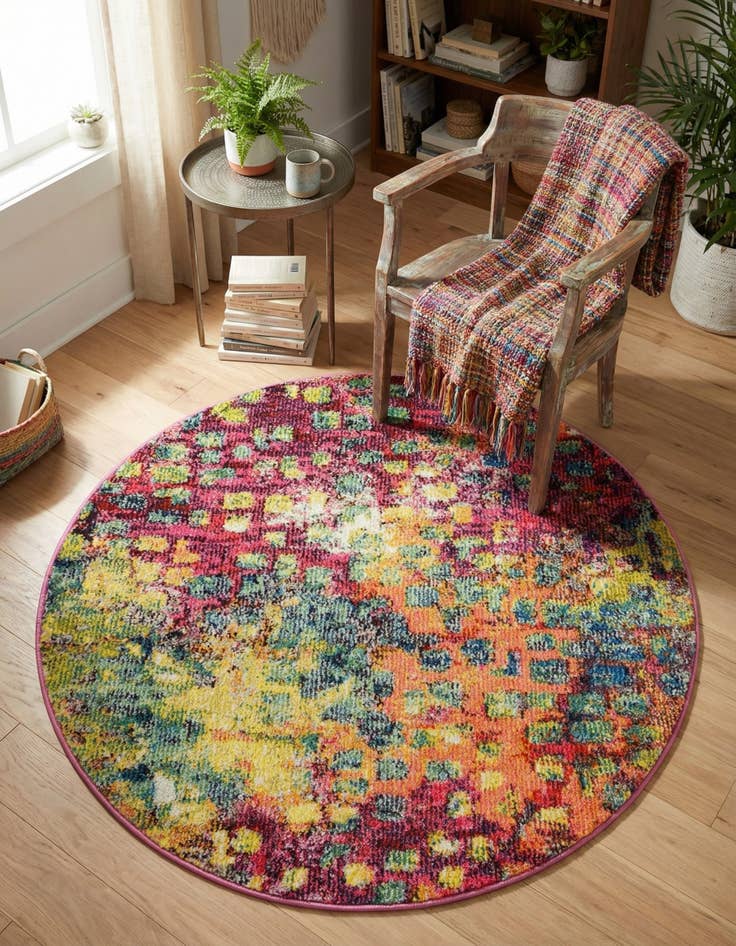 Detail image of 3' 3 x 3' 3 Washable Sevilla Round Rug