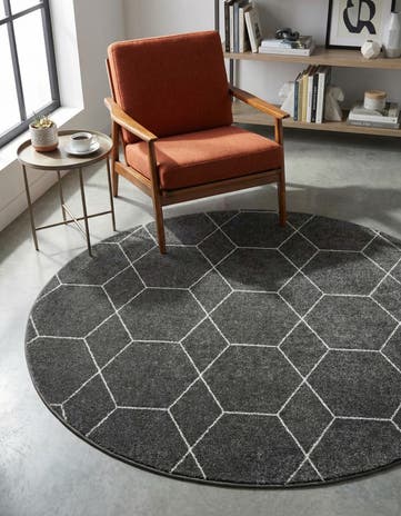 5' 3 x 5' 3 Trellis Frieze Round Rug