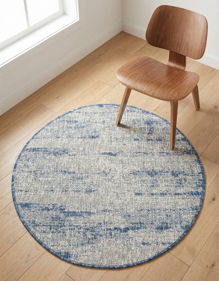 Detail image of 3' x 3' Easy-Clean Modern Indoor / Outdoor Round Rug