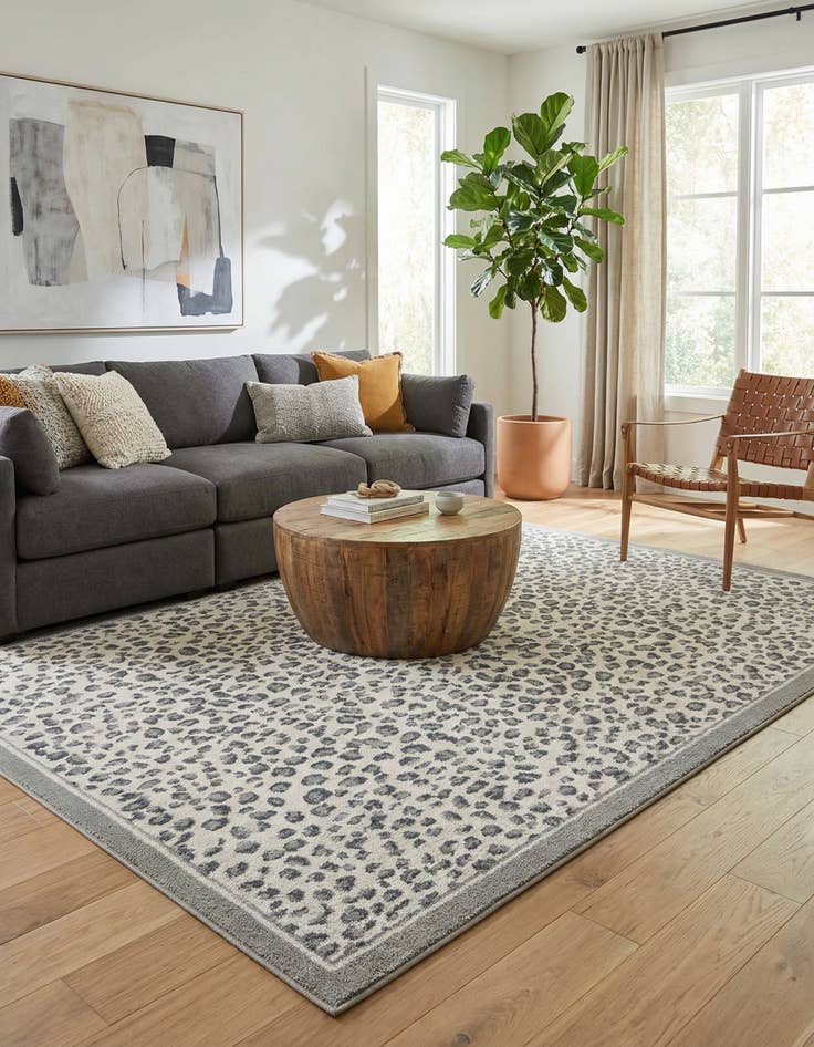 Detail image of 6' x 9' Safari Rug