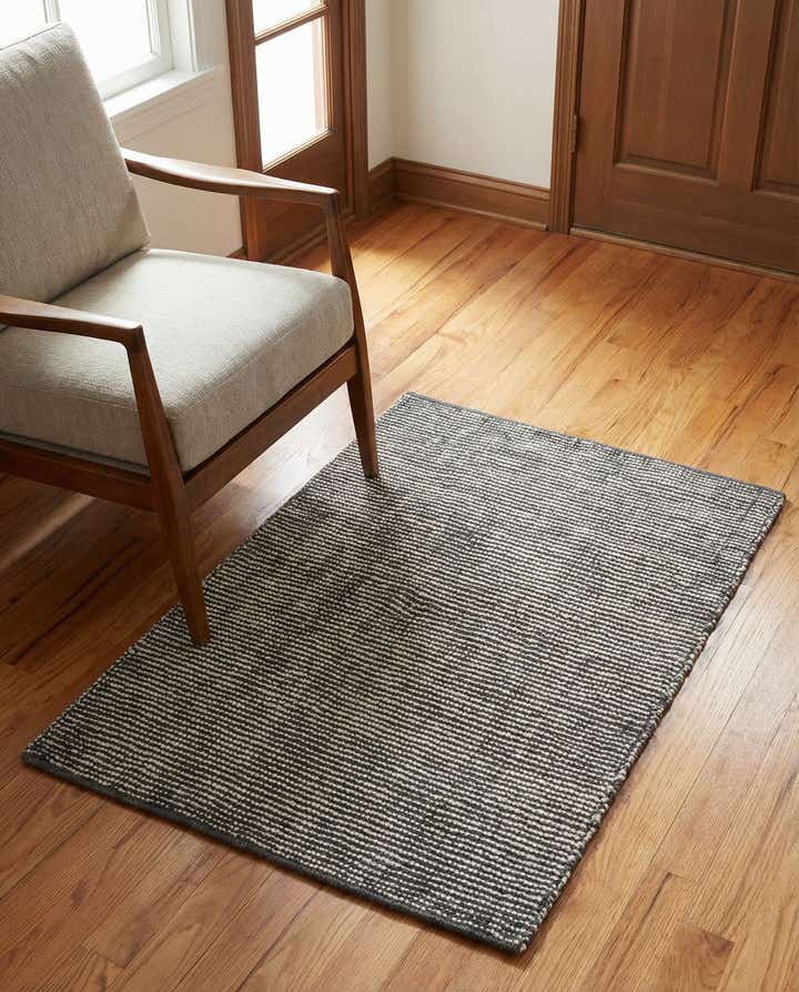 2' 2 x 3' 1 Hand Woven Jill Zarin English Manor Farmhouse Wool Rug