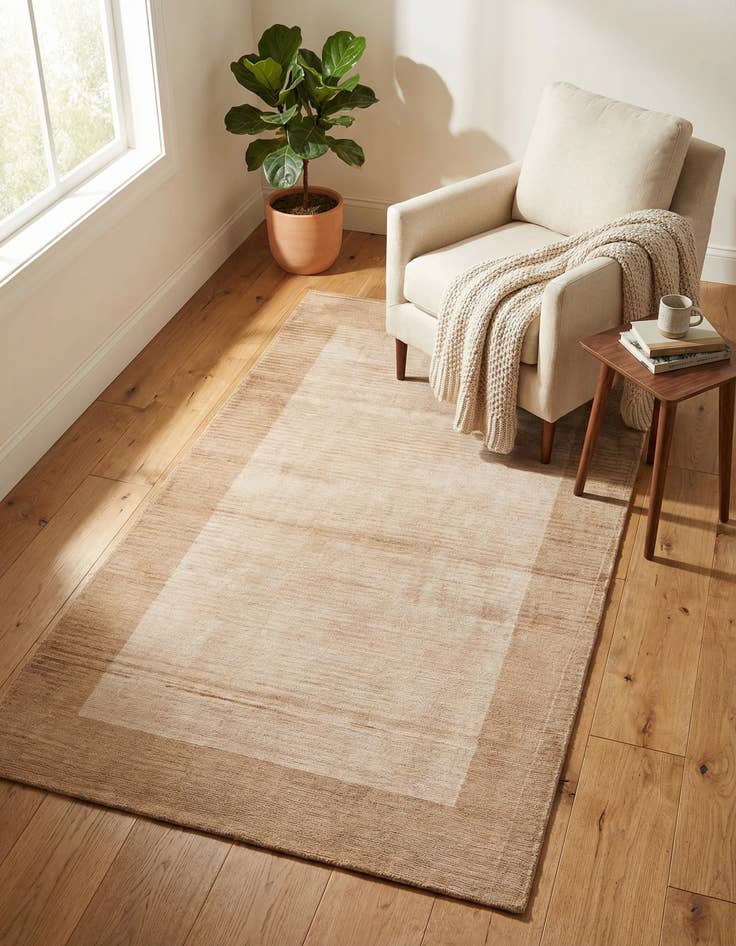 Detail image of 2' 7 x 4' 11 Hand Knotted Darya Wool Rug