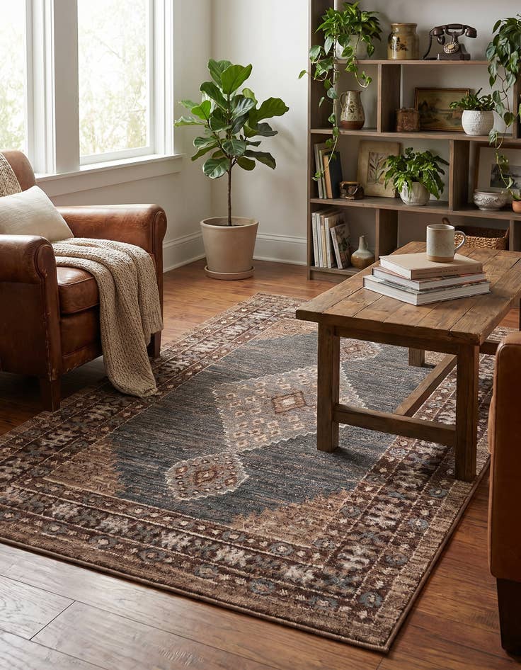 Detail image of 4' x 6' 3 Grand Tradition Rug