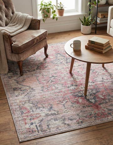 5' 3 x 5' 3 Washable Nostalgia Square Rug