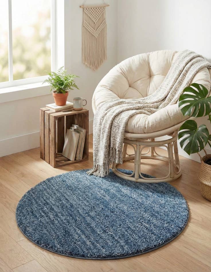 Detail image of 3' 3 x 3' 3 Jill Zarin Shaggy Chic Round Rug