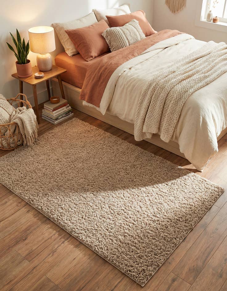 Detail image of 5' x 8' Everyday Shag Rug