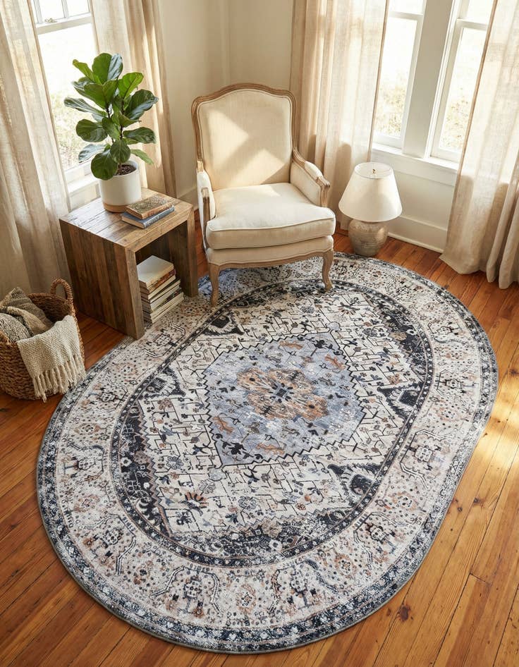 Detail image of 7' 10 x 10' Yara Oval Rug