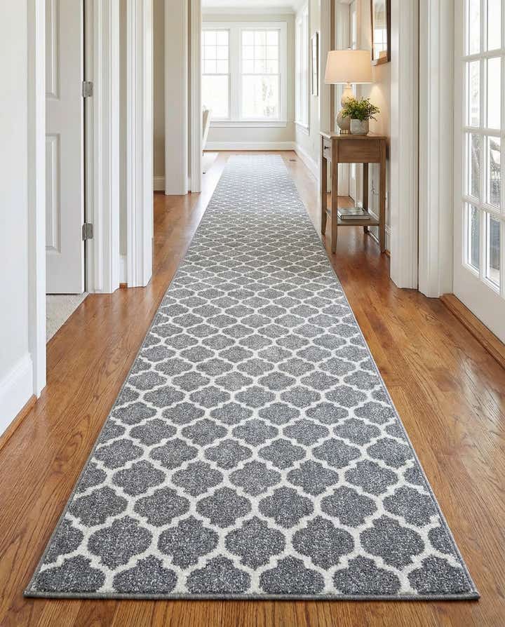 2' 7 x 19' 8 Lattice Runner Rug