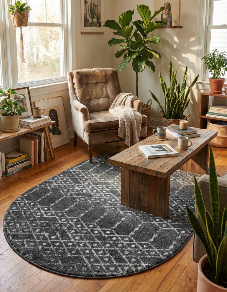 Detail image of 4' x 6' Paxon Trellis Oval Rug