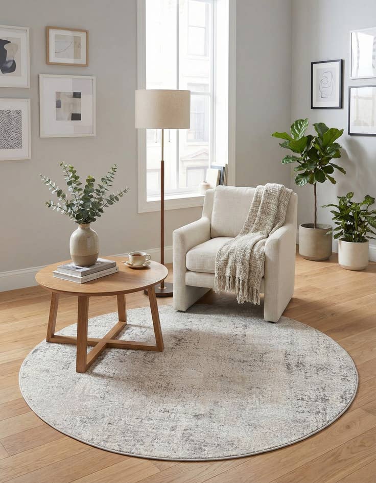 Detail image of 4' x 4' Caspian Round Rug