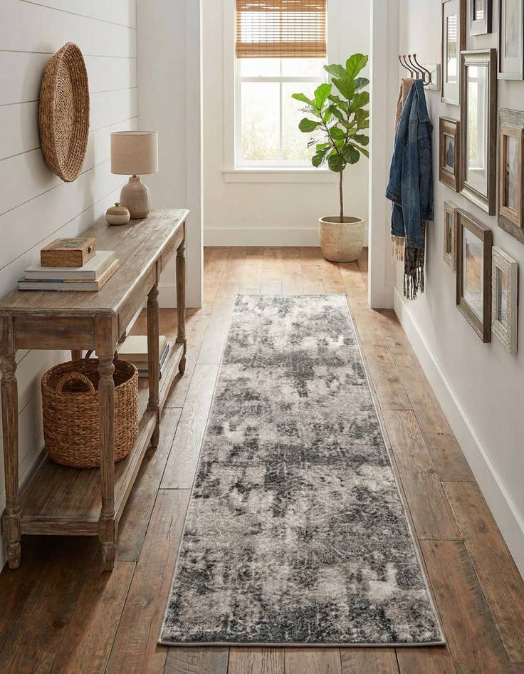 Detail image of 2' x 9' 10 Monaco Runner Rug