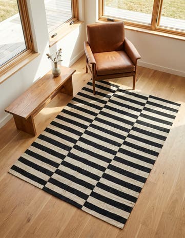 4' 3 x 5' 10 Hand Woven Kilim Modern Wool Rug