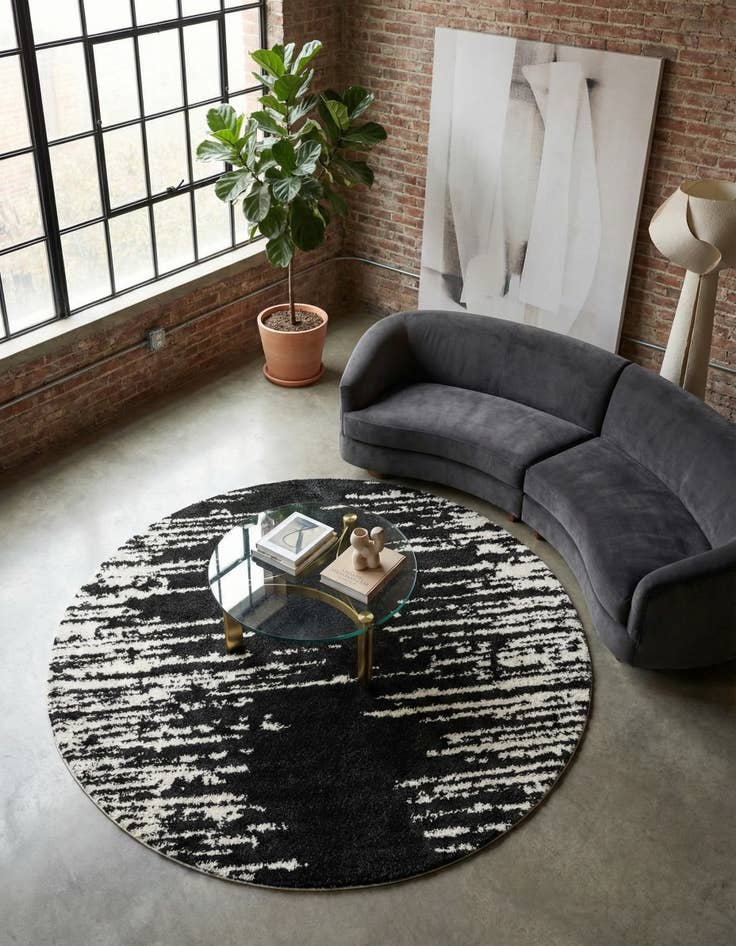 Detail image of 10' x 10' Serenity Shag Round Rug