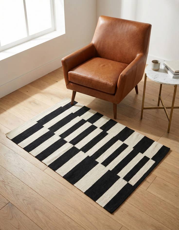 Detail image of 2' 8 x 3' 11 Hand Woven Kilim Modern Wool Rug