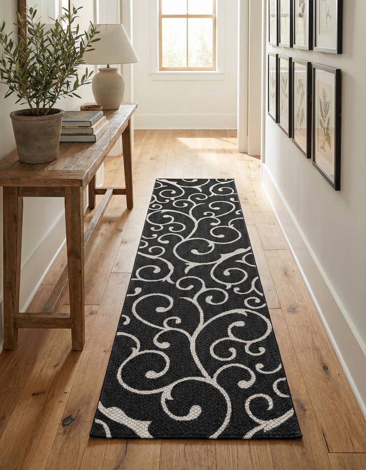 Detail image of 2' x 7' 10 Georgia Runner Rug