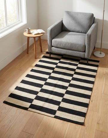 2' 8 x 3' 9 Hand Woven Kilim Modern Wool Rug