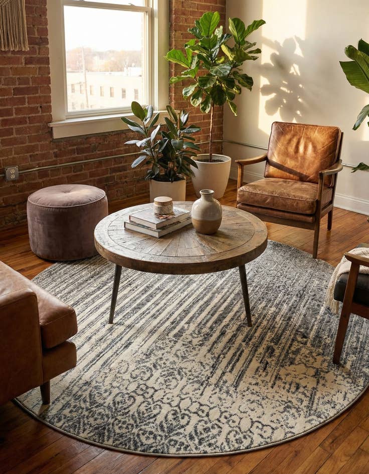 Detail image of 6' x 6' Angelica Round Rug