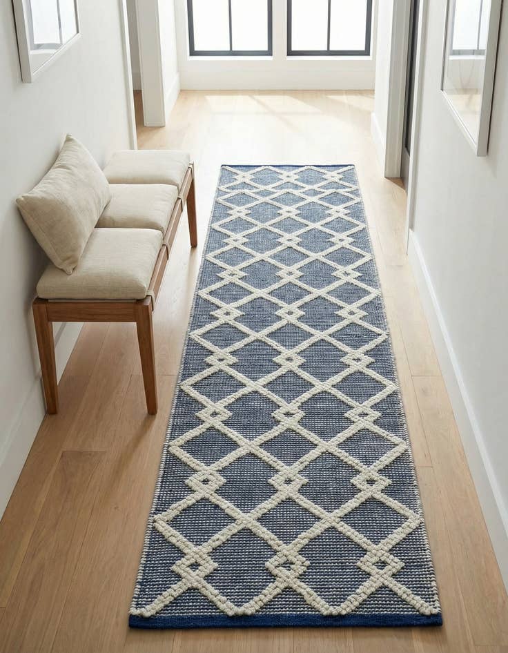 Detail image of 2' x 8'  Hand Knotted Jill Zarin Dorset Runner Rug