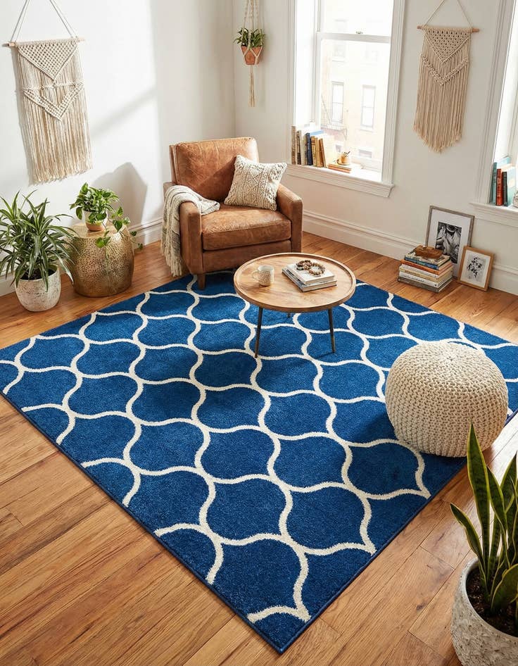 Detail image of 7' x 7' Lattice Frieze Square Rug