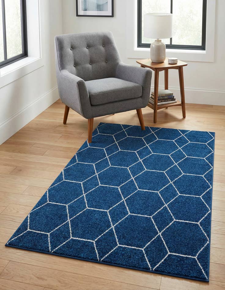 Detail image of 3' x 5' 3 Lattice Frieze Rug