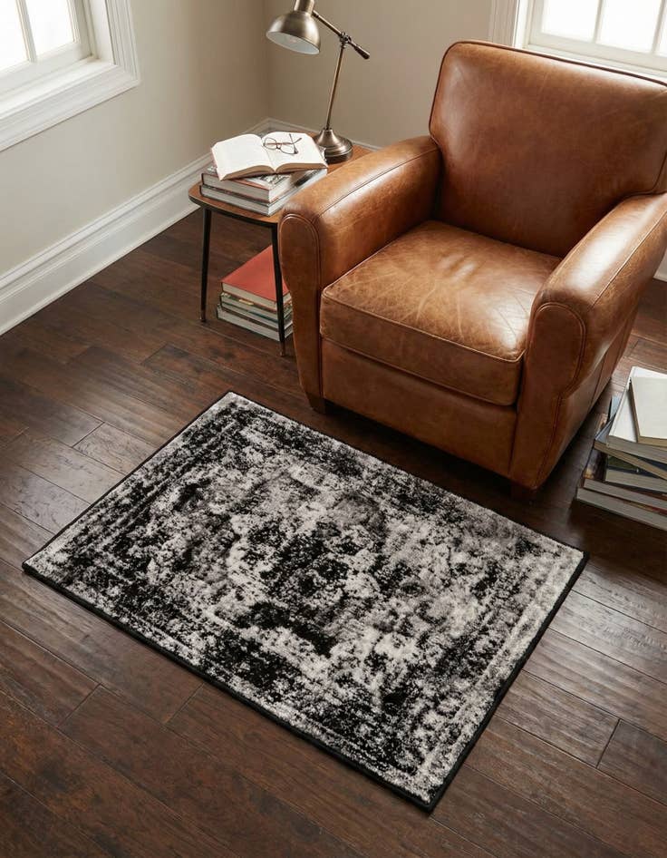 Detail image of 2' x 3' Monte Carlo Rug