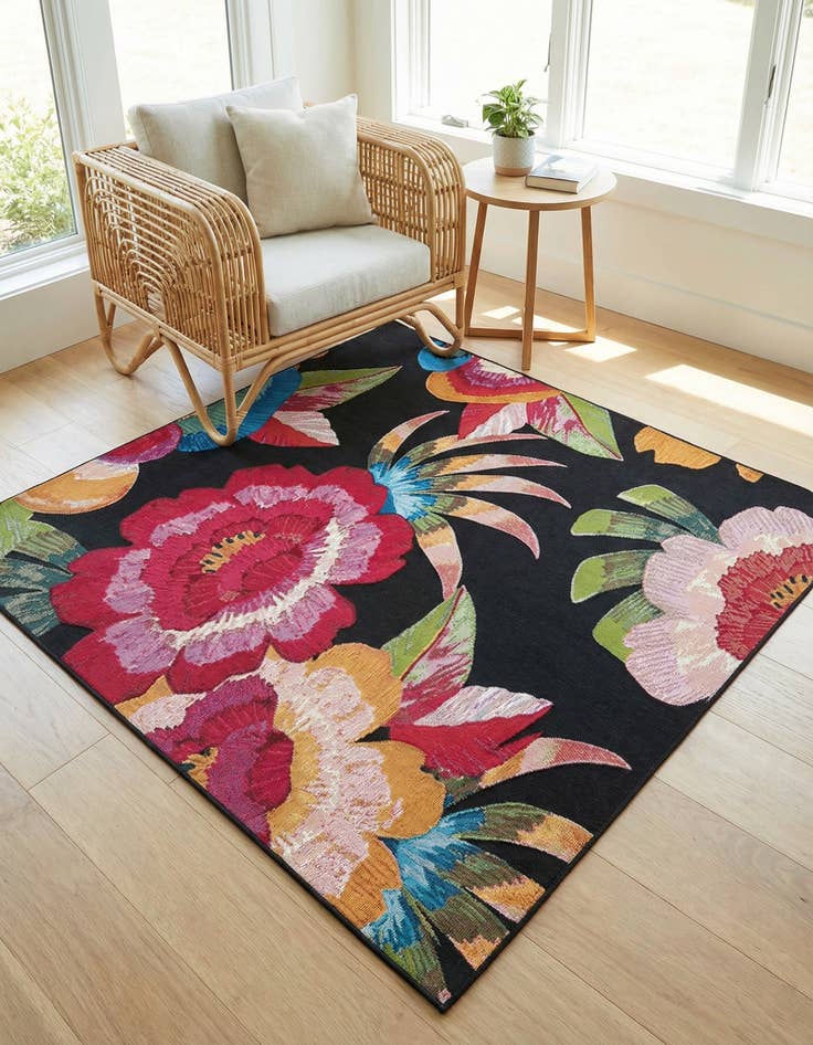 Detail image of  5' 3 x 5' 3  Washable Botanical Indoor / Outdoor Square Rug